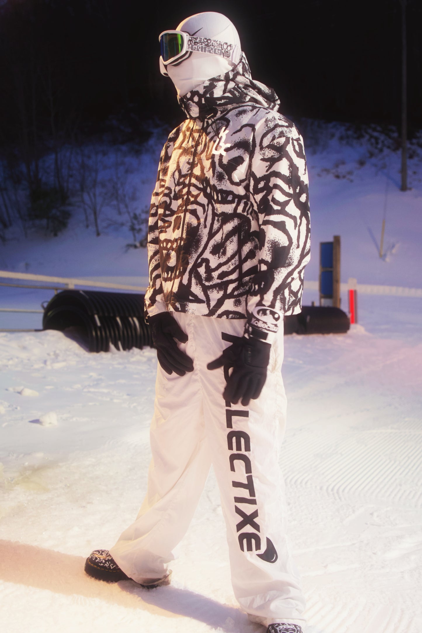 GRAFFITI GHOUL WINDBREAKER