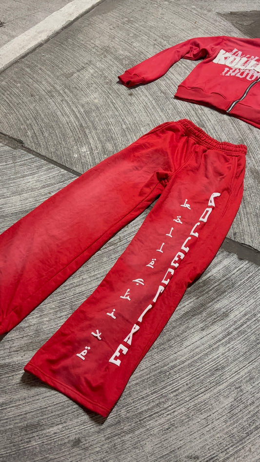 DOUBLE TEXT SWEATS - RED